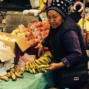 Xizhou Bai market women 4